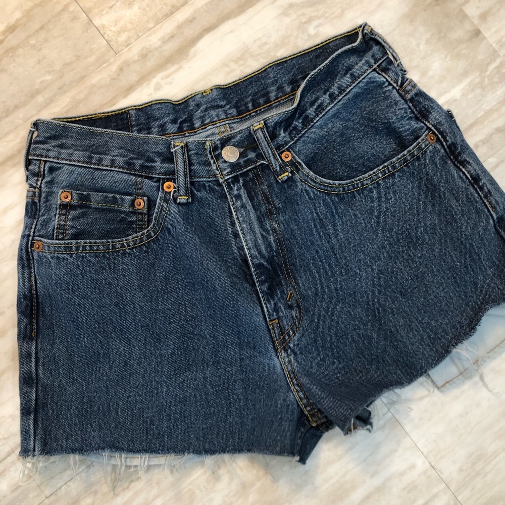 Levi’s cutoff jean shorts